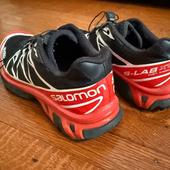 Salomon Black Red Trail Sneakers with White Accents - Picture 4 of 6